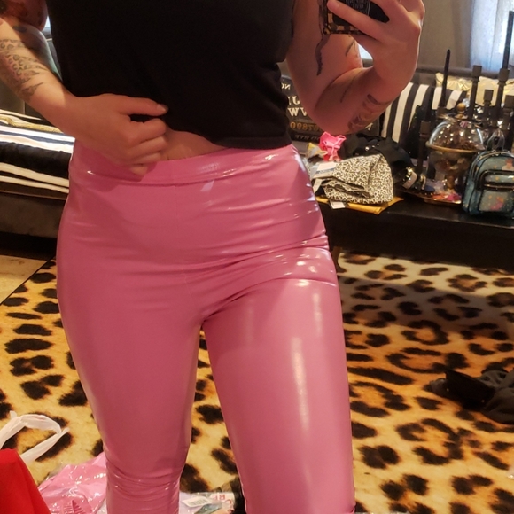 ⭐💗Slippery When Wet. Pants💗 - Picture 5 of 6